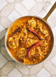 Aromatic Spiced Chicken, Coconut and Chickpea Curry 