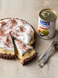 Coconut Cream and Banana Custard Banoffee Tart with Whipped Coconut Vanilla Cream