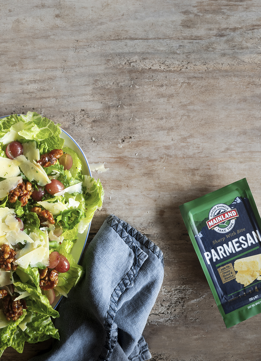 Green Salad with Grapes and Candied Walnuts