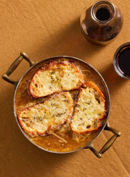 French Onion Soup with Molten Cheesy Toast
