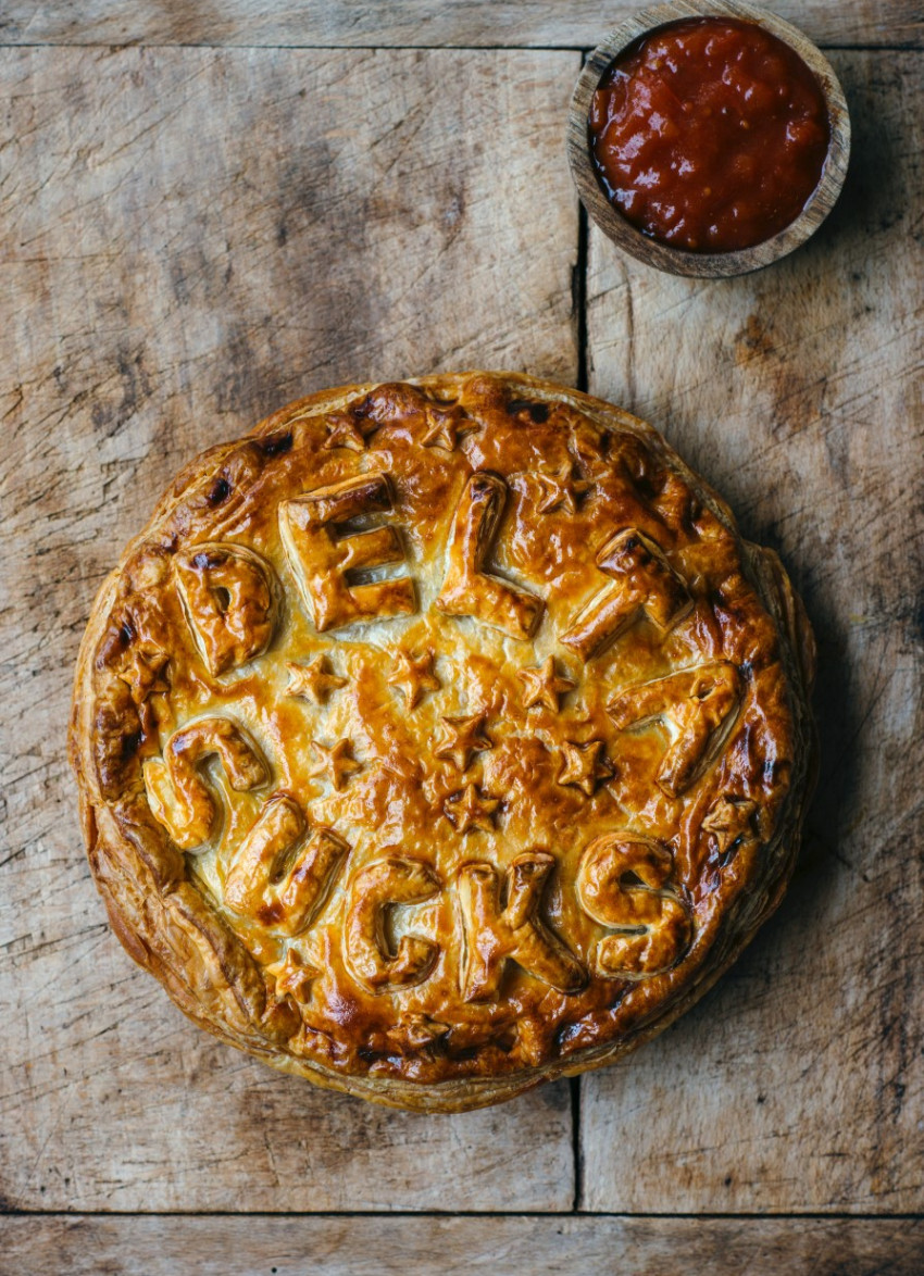 Vege and Lentil Curry Pie