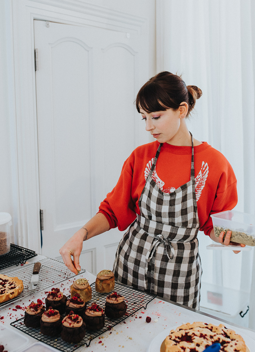 In the kitchen with Jordan Rondel, The Caker