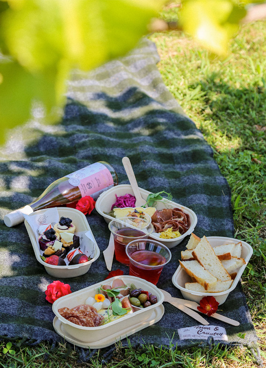 Win one of two picnic hampers at The Hunting Lodge