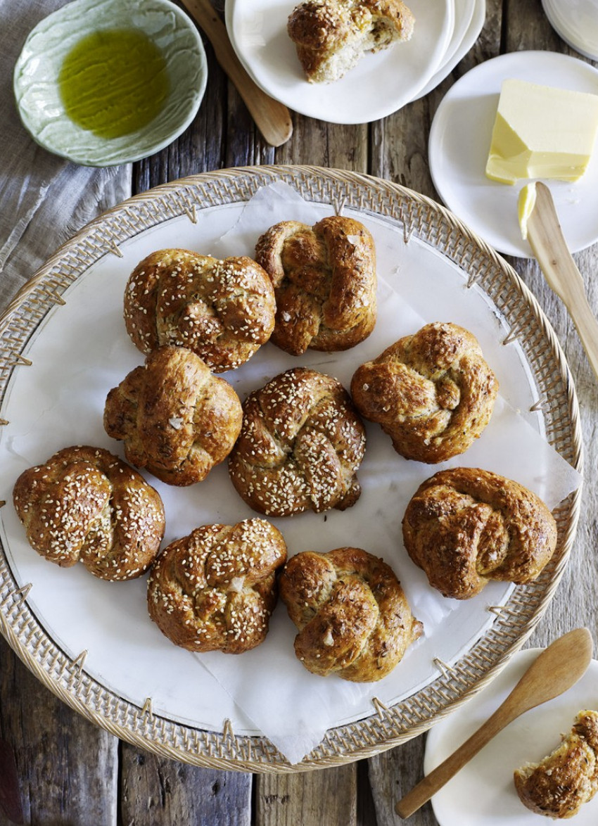 Rosemary, Caraway Seed and Cracked Wheat Rolls