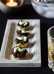 Mushroom Tarts with Whipped Goats Cheese 