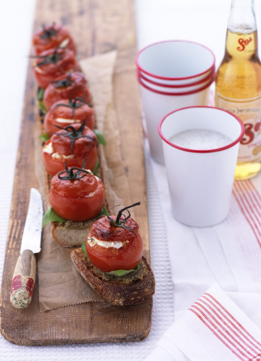 Roasted Tomato and Goats Cheese Bruschetta