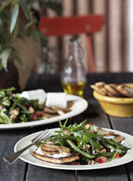 Green Beans with Warm Pear and Soft Cheese Toasts