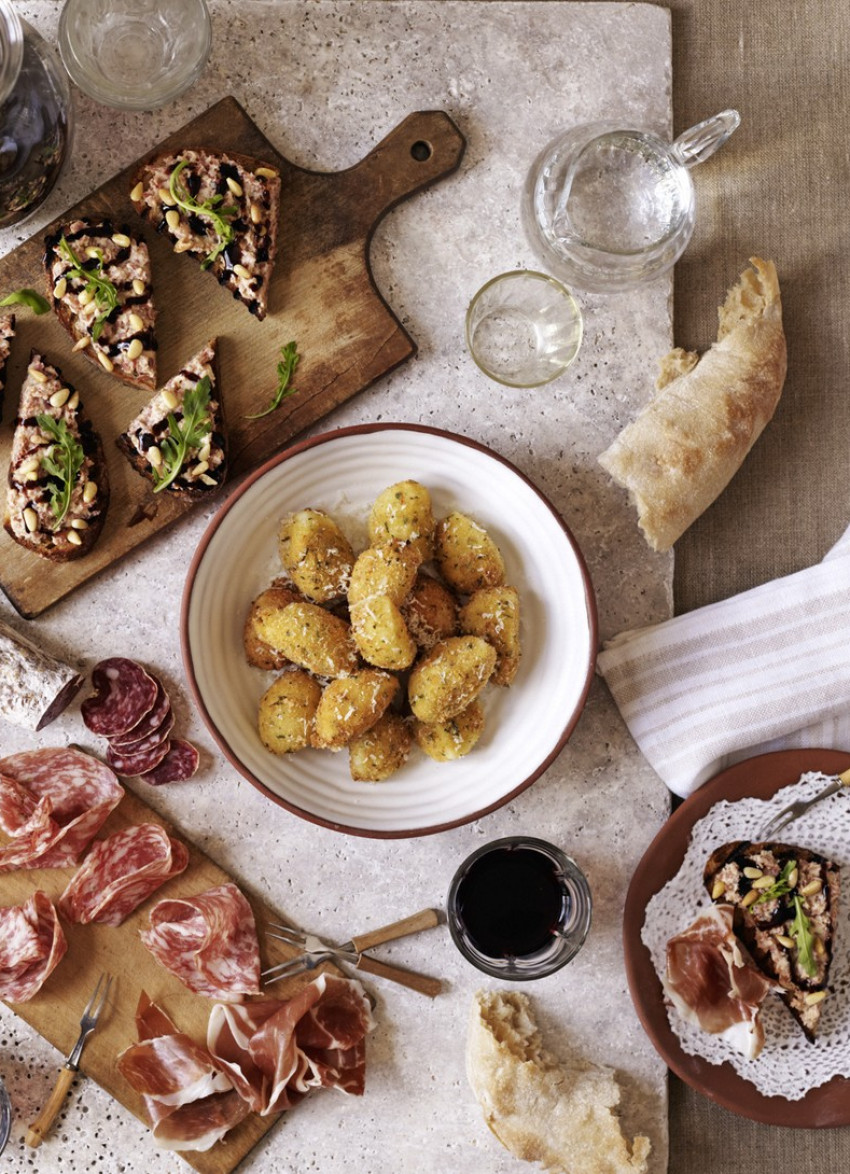 Fennel Salami Bruschetta with Rocket and Pine Nuts