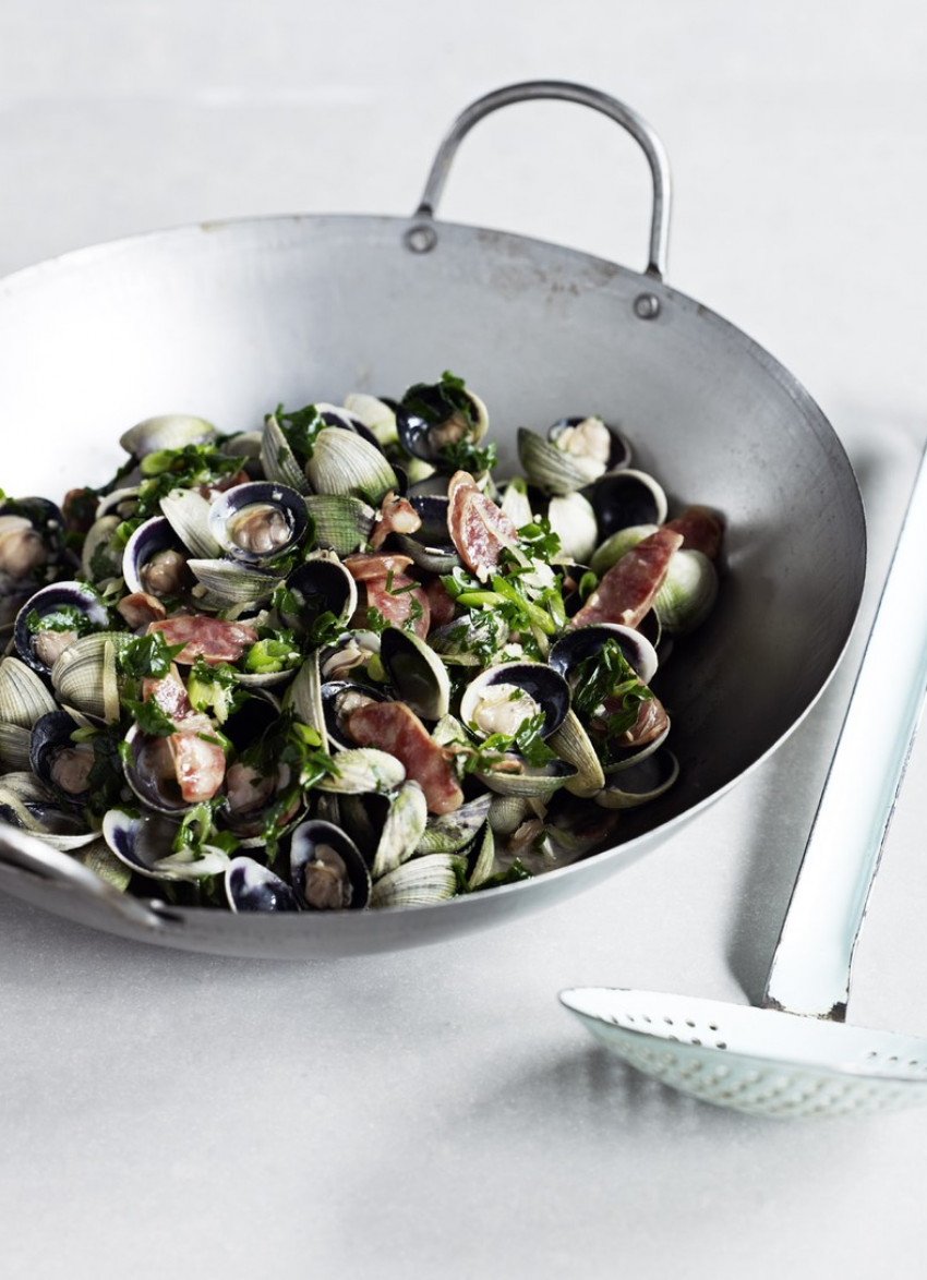 Clams with Chinese Sausage and Spring Onions