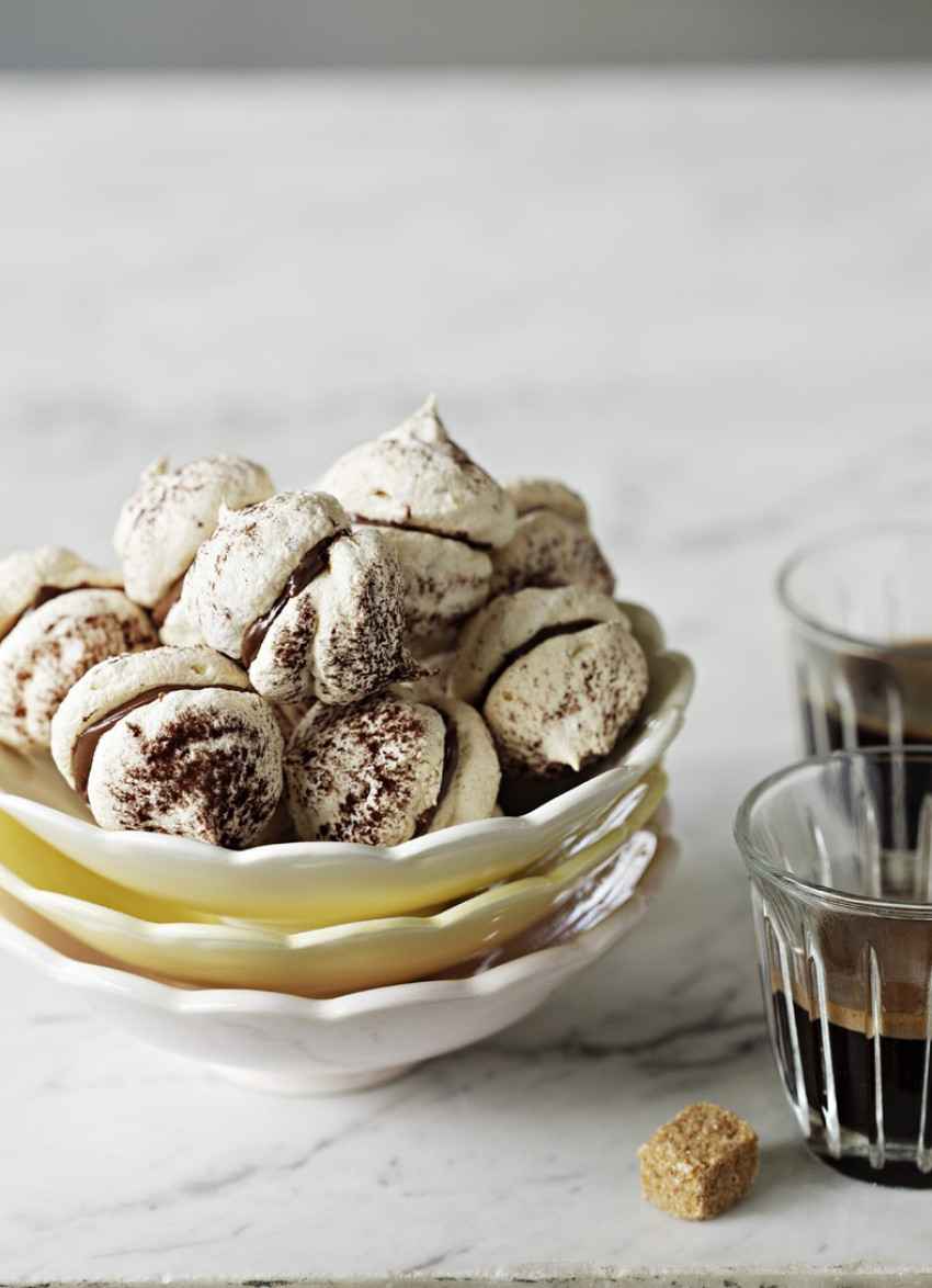 Hazelnut, Chocolate and Turkish Delight Meringues