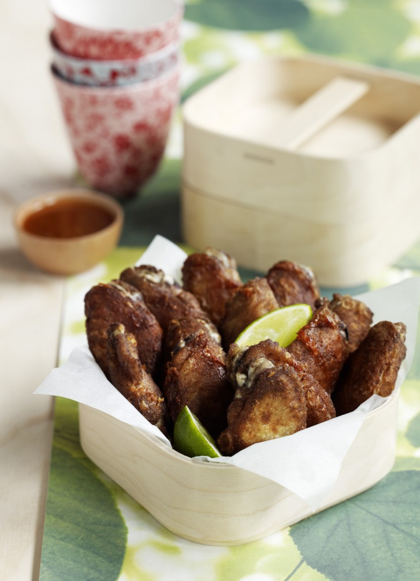 Crispy Five Spice Chicken Nibbles with Hot Sauce