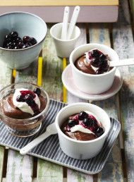 Fudgy Chocolate Pots with Blueberries