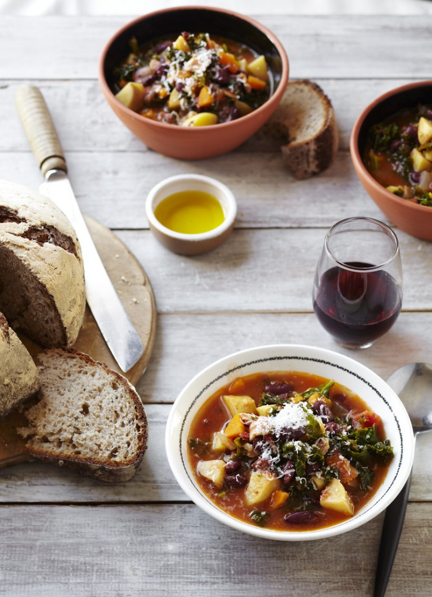 Bean, Kale and Bacon Soup