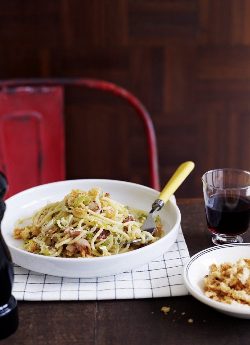 Spaghetti with Leeks, Bacon and Chilli Crumbs 