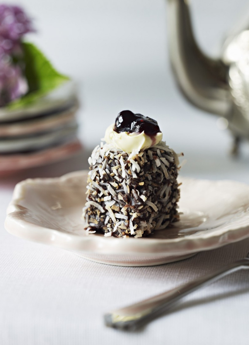 Baby Chocolate and Coconut Cakes