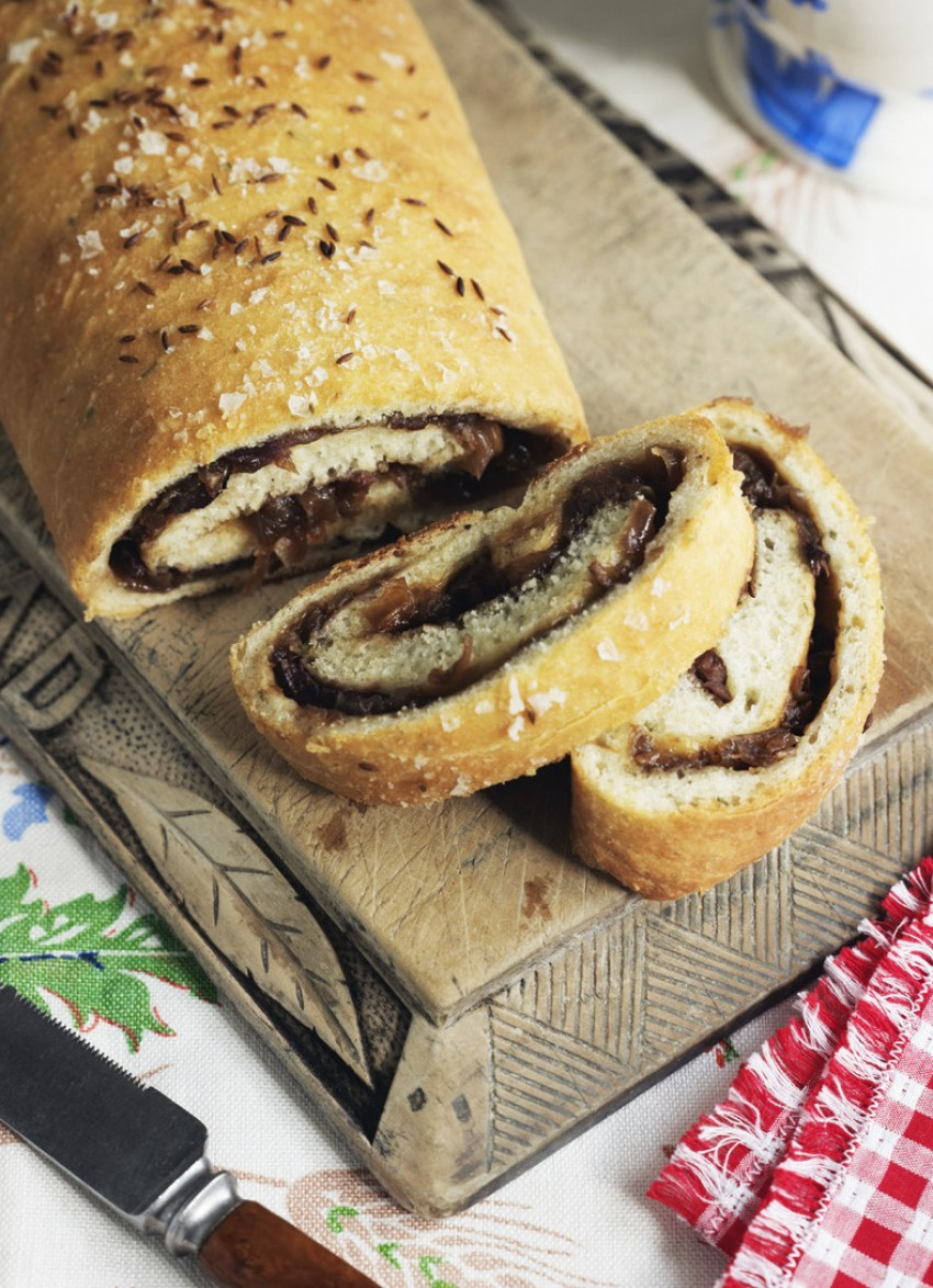 Caramelised Red Onion, Black Olive and Herb Bread