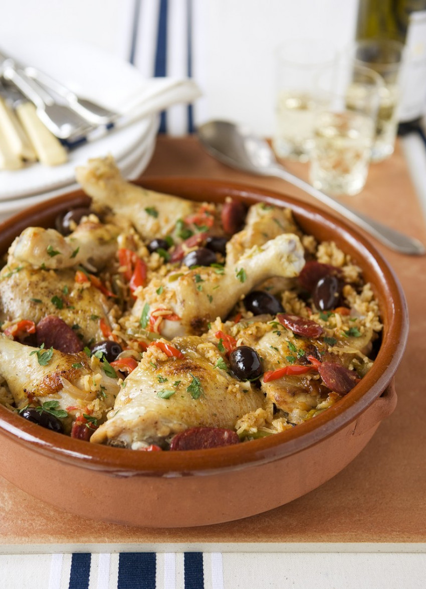 Chicken with Chorizo, Olives and Rice