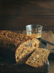 Old-Fashioned Date, Bran and Walnut Loaf 