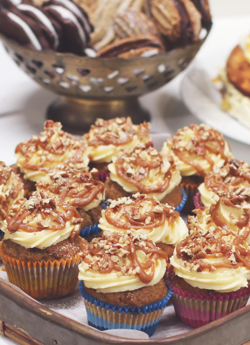 Banoffee Cupcakes with Salted Caramel Sauce