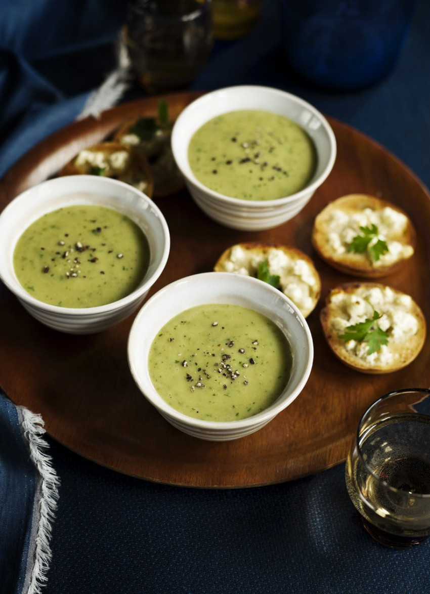 Parsley Soup with Garlic and Feta Bagel Croutons