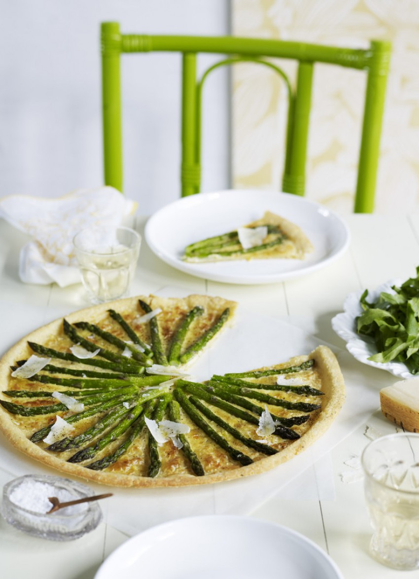 Asparagus Tart with Gruyere Cheese Pastry