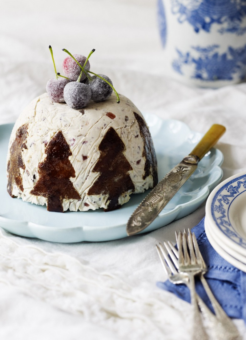 Sticky Ginger, Chocolate and Turkish Delight Christmas Bombe