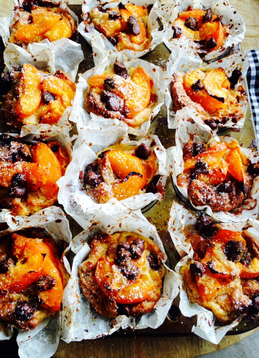 Fresh Apricot and Chocolate Croissant Cakes
