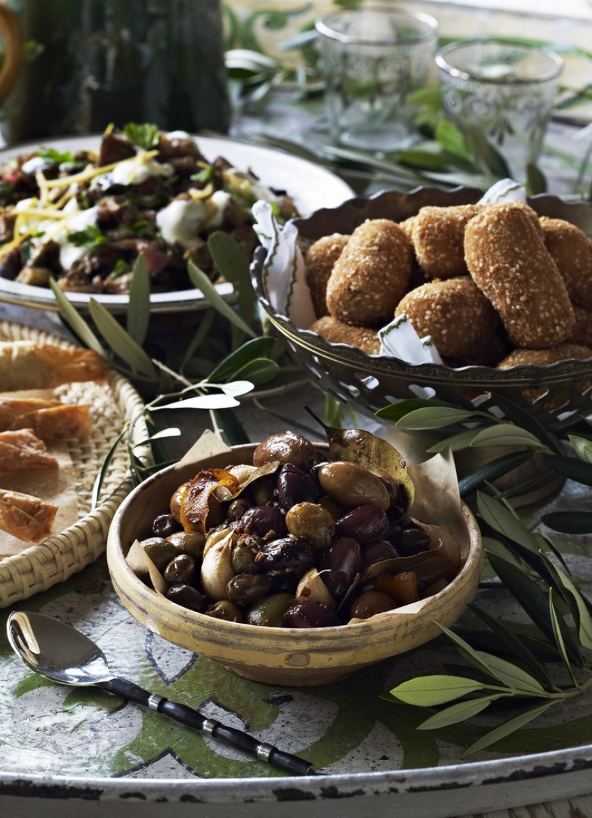 Baked Olives with Cardamom and Fennel