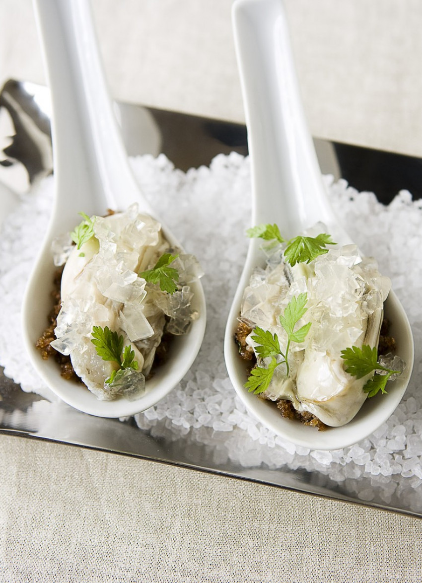 Oysters with Champagne Jelly