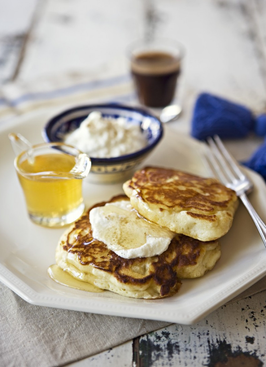 Moroccan Pancakes with Soft Curd Cheese and Honey