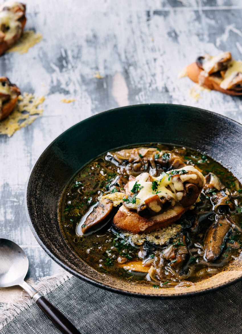 Caramelised Onion and Mushroom Soup with Cheesy Mushroom Toasties