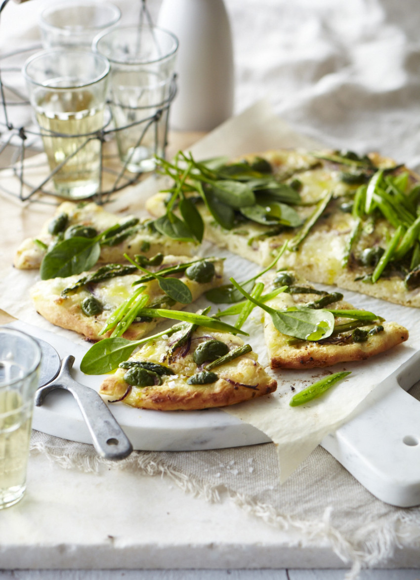 White Pizza with Asparagus and Green Olives