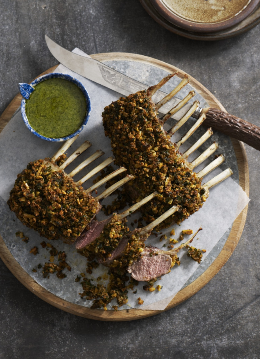 Almond and Parsley Crusted Rack of Lamb 