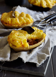Beef Mince and Mushroom Pies with Cheesy Mash