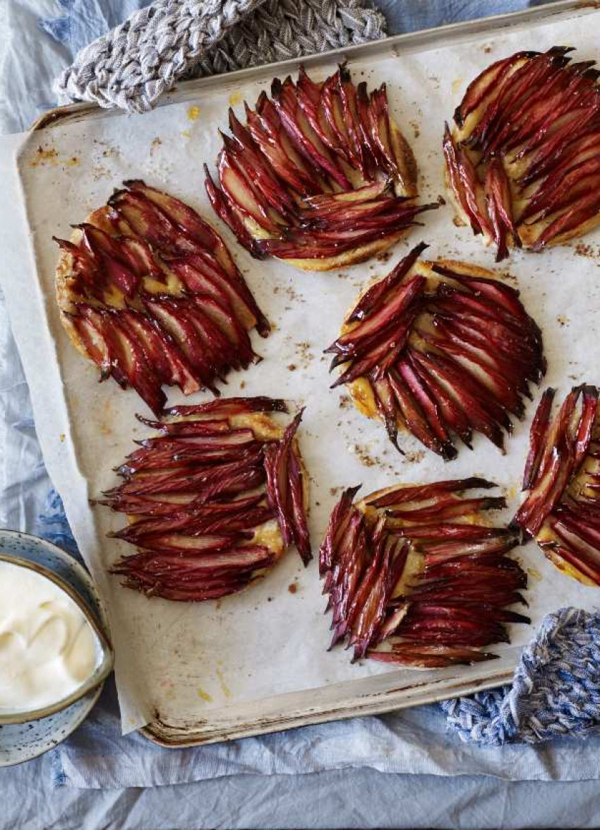 Simple Rhubarb Tarts