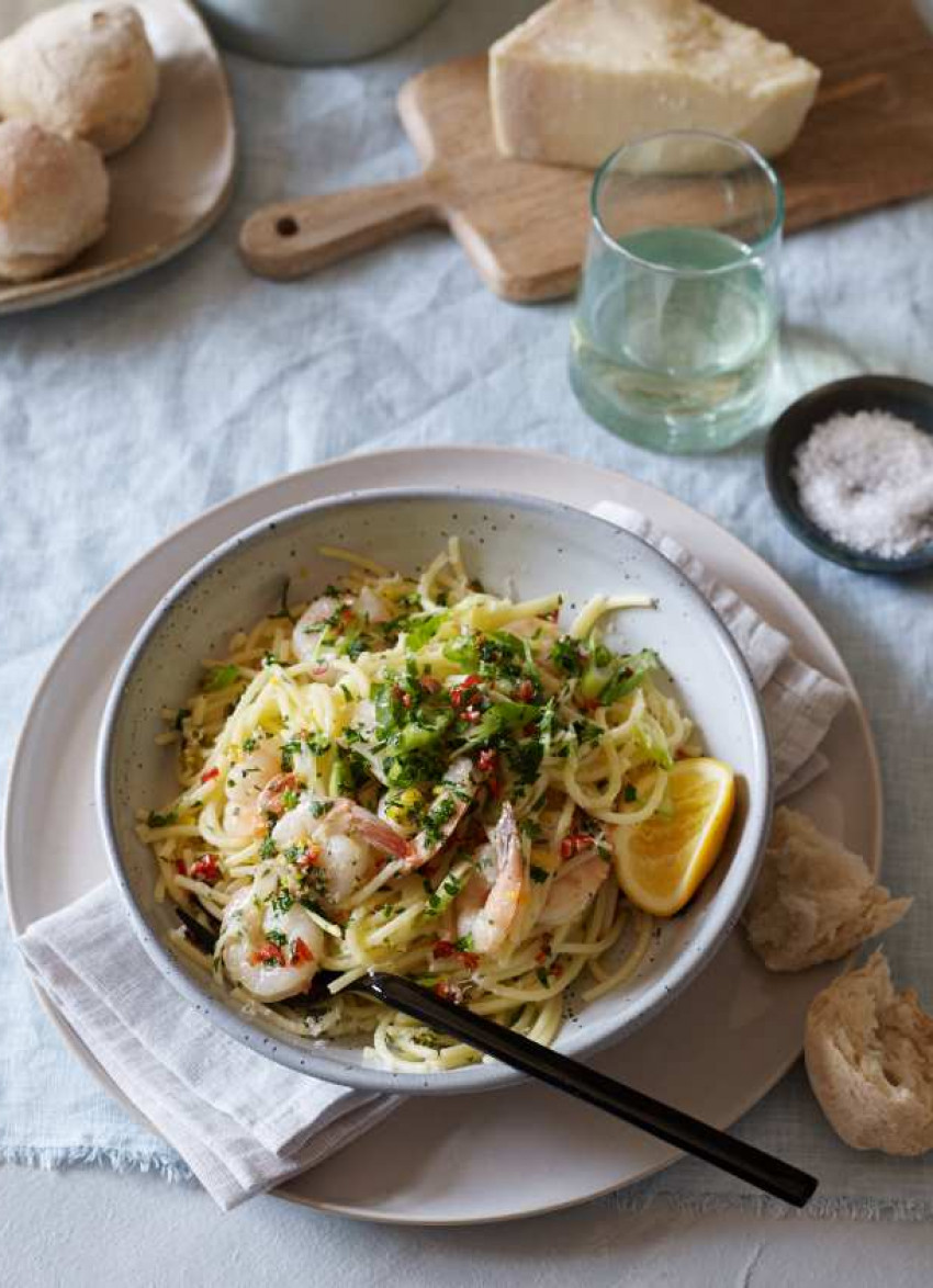 Spaghetti with Lemon, Prawns and Parmesan