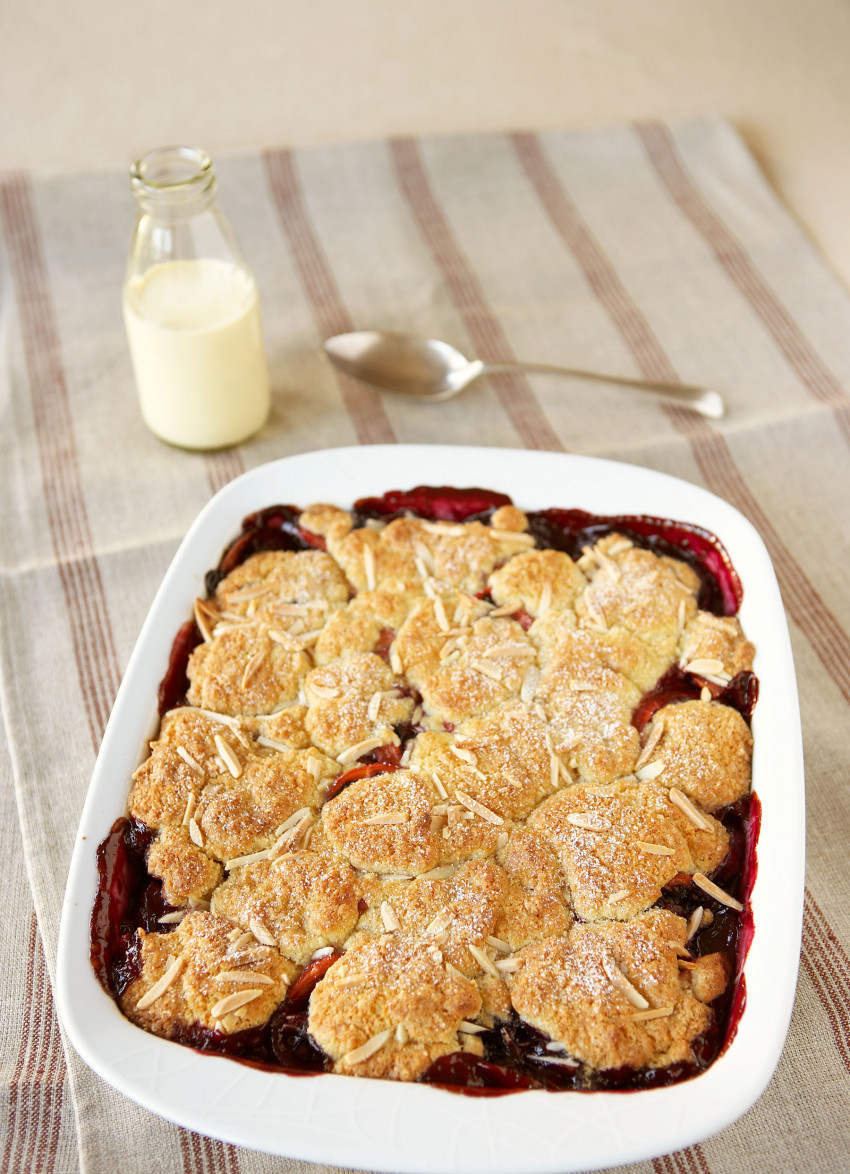 Tamarillo and Apple Cobbler