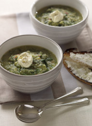 Zucchini, Spinach and Mint Soup with Goats Cheese Croutes