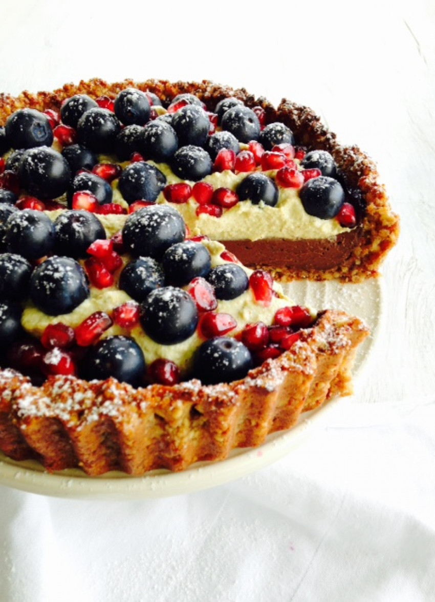 Almond and Chocolate Tart with Pistachio Cream