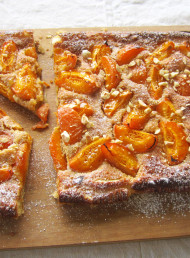 Apricot and Hazelnut Tart