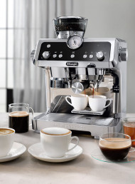 Win a La Specialista coffee machine and be your own barista!