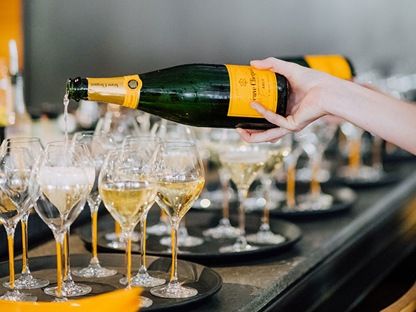 veuve clicquot champagne