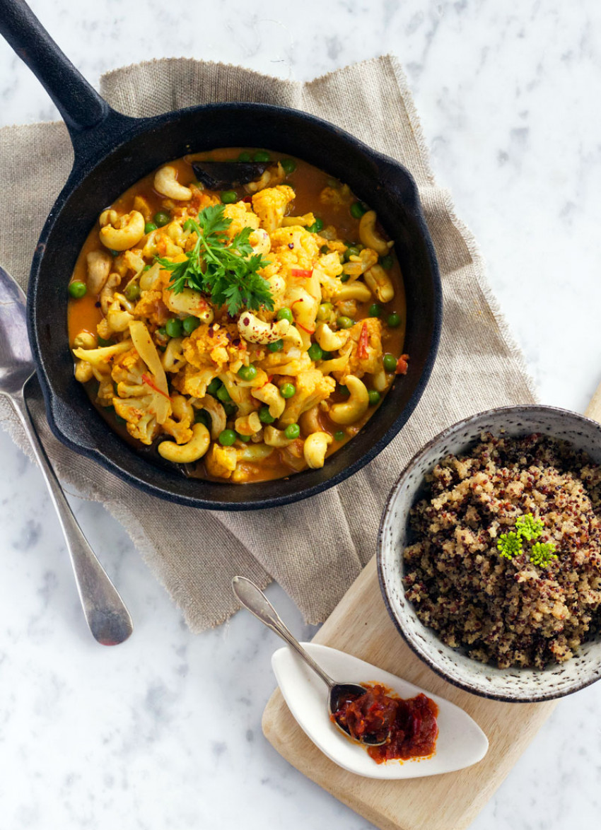 Cauliflower, Cashew and Pea Curry