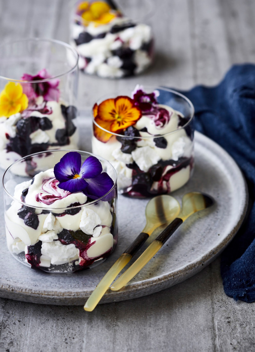 Blueberry Yoghurt Fools