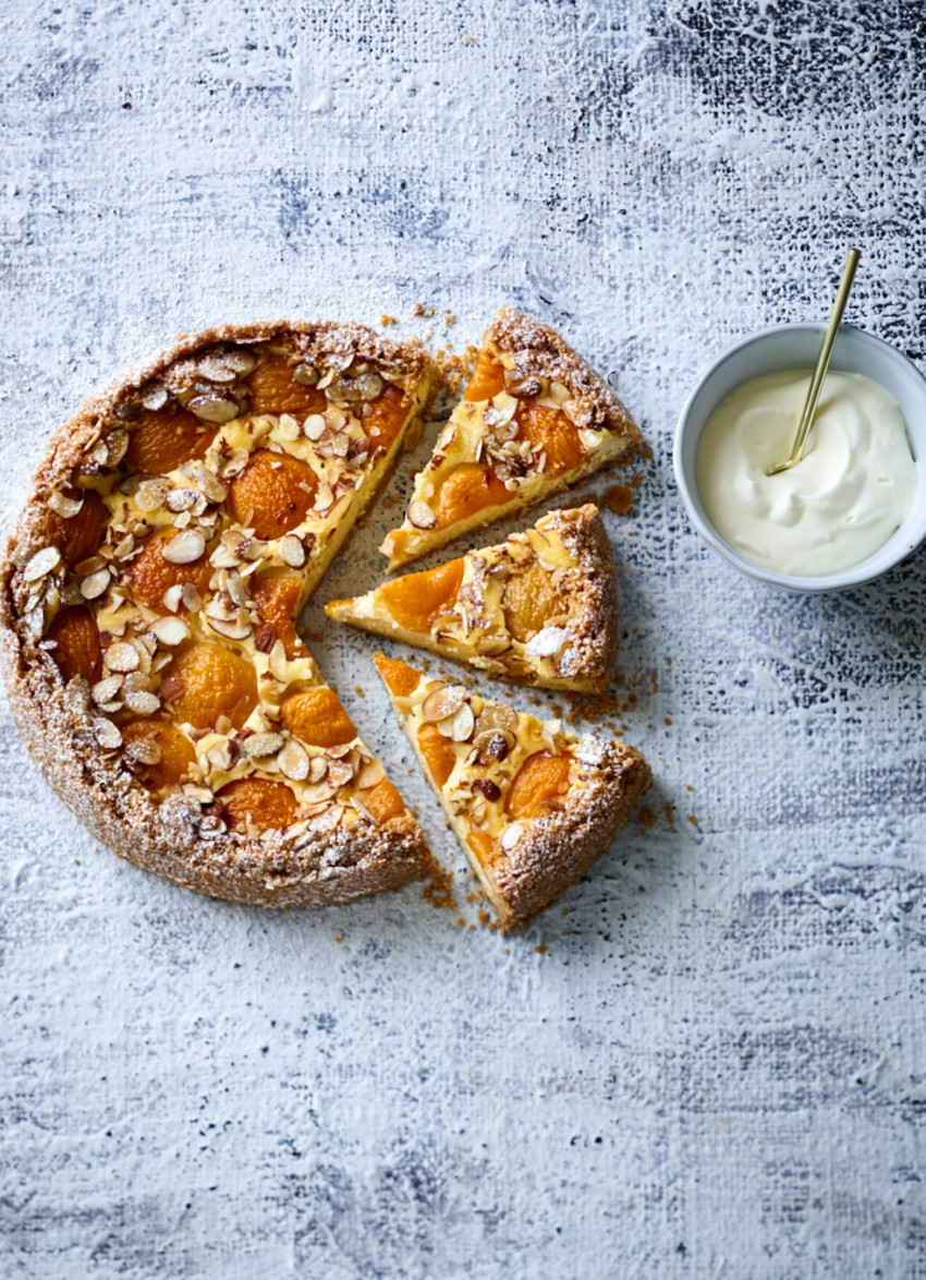 Apricot and Almond Tart