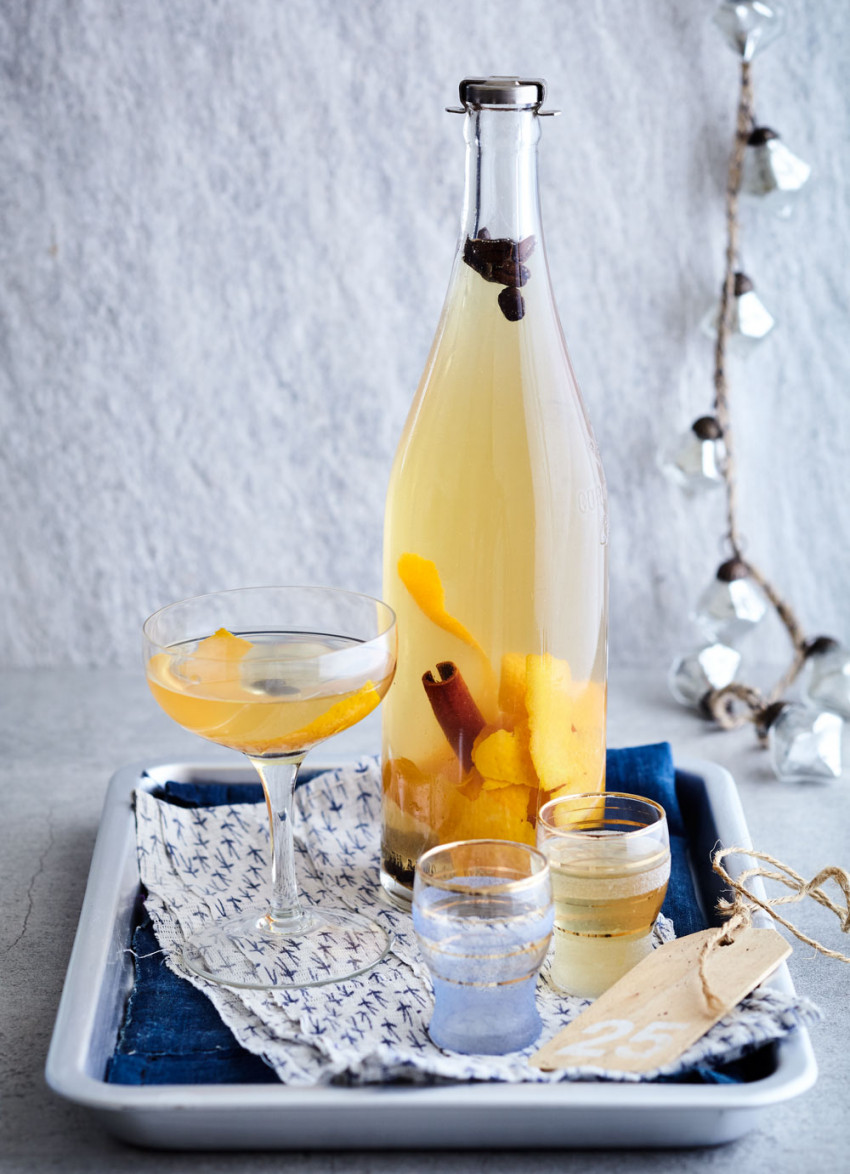 Spiced Orange and White Wine Aperitif