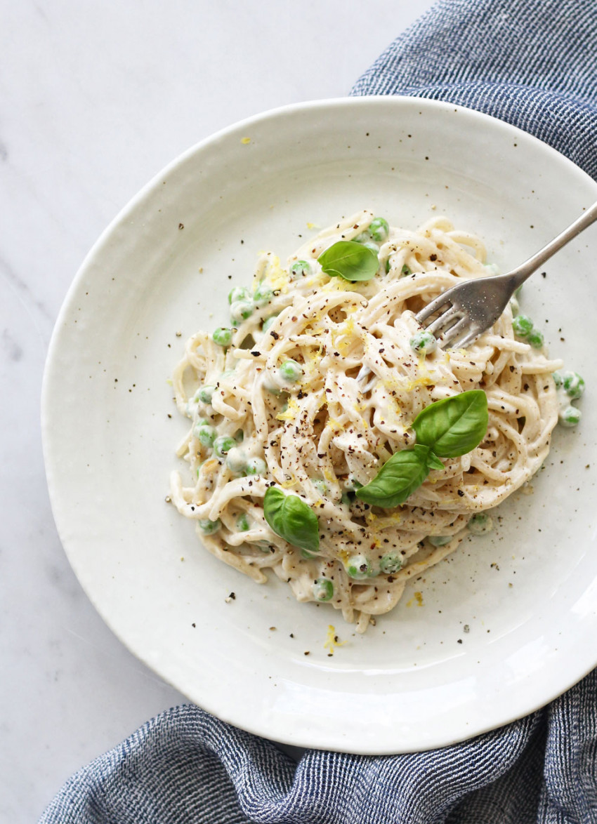 Creamy Cashew, Lemon and Pea Pasta