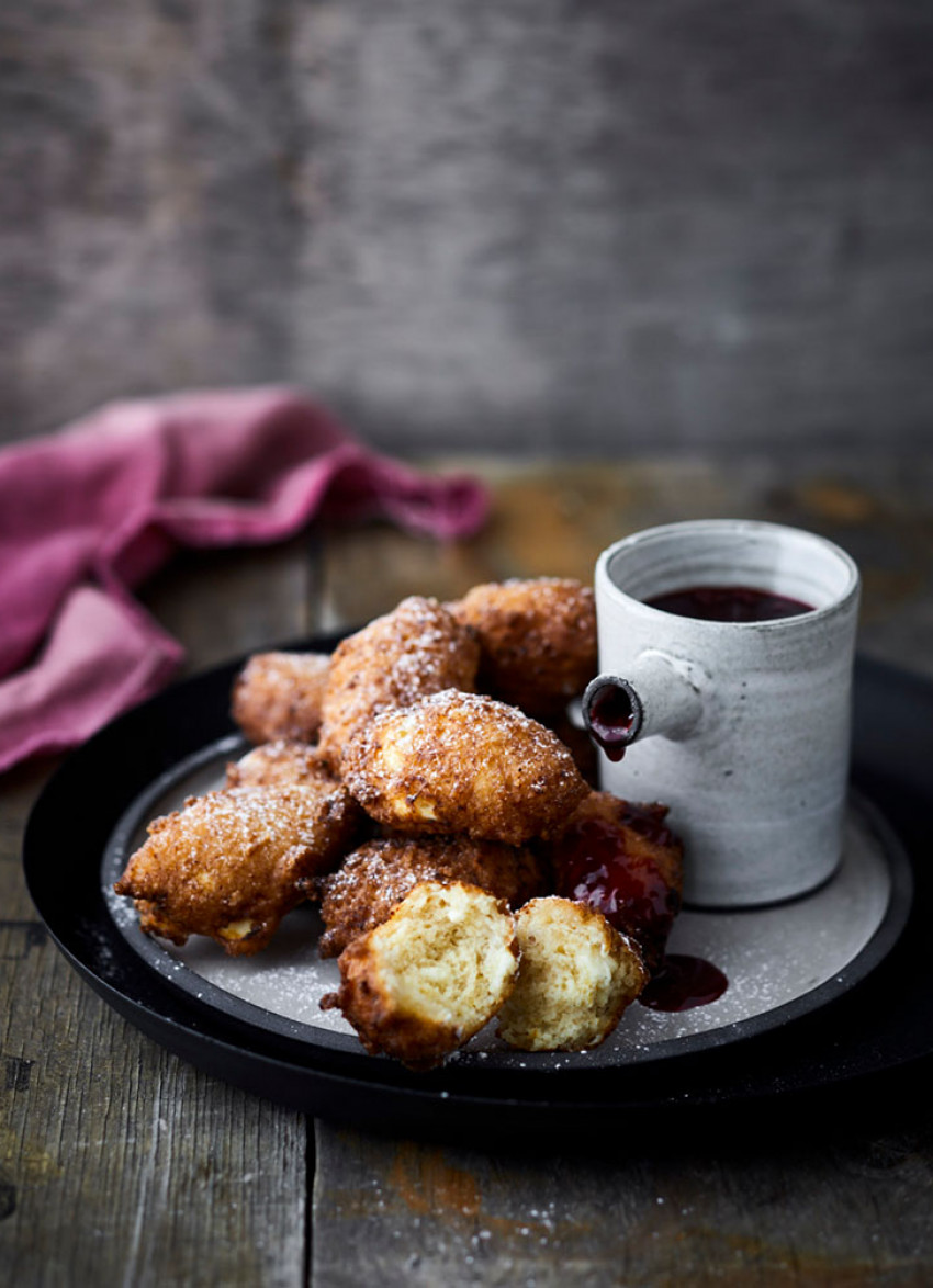 Almond, Rum and Ricotta Fritters