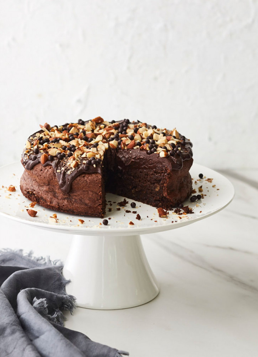 Chocolate almond cake