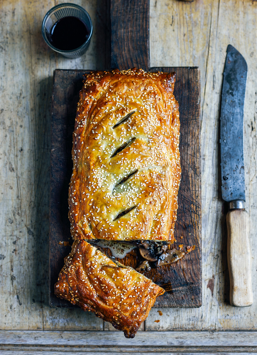 Simple Mushroom Pie (Mushrooms en Croute)